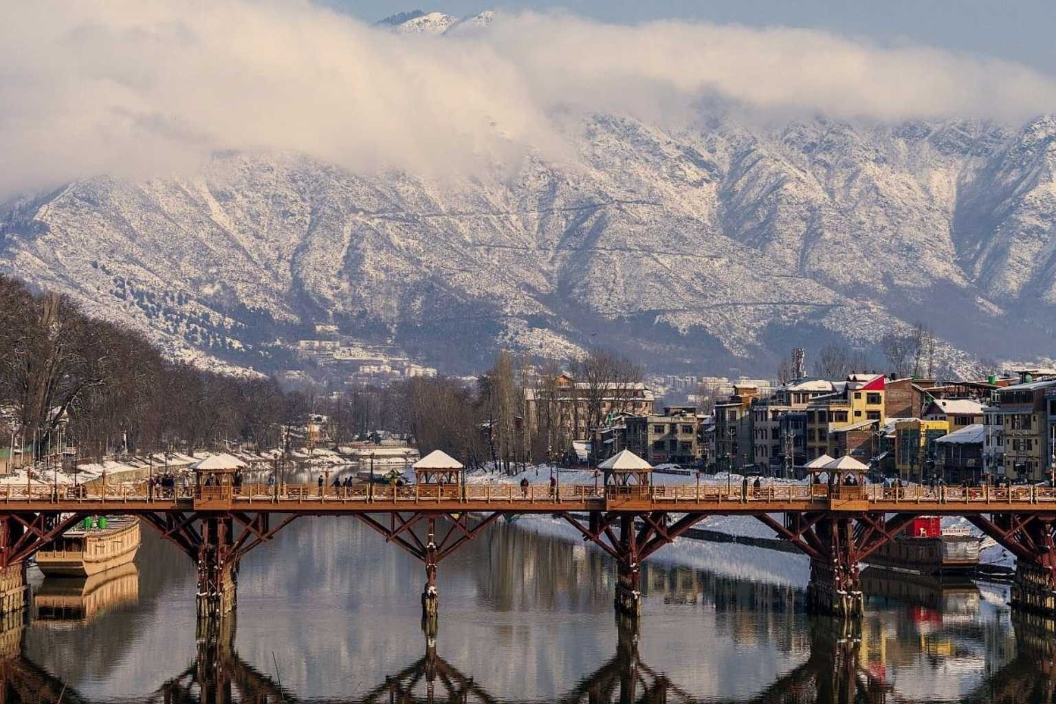 Kashmir Paradise